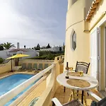 Casa Carvalho