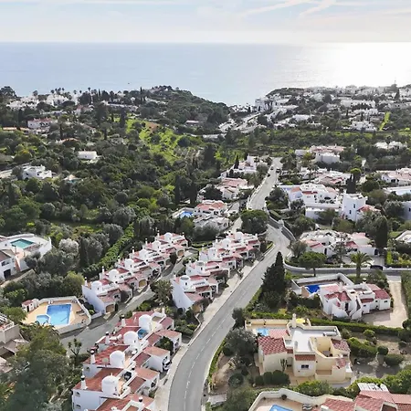 Casa Carvalho *