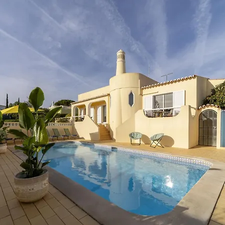 וילה Casa Carvalho *